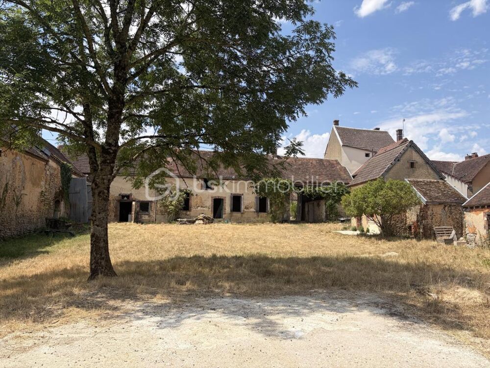 Maison 5 pièces 143 m² · à Coulours · 143 m² · 89 000 €