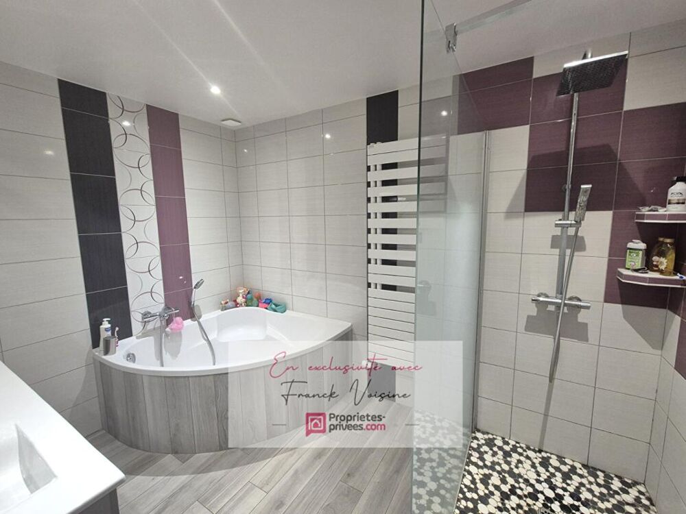 A VENDRE en Exclusivité aux Epesses, maison de 193 m2 avec 4 chambres sur une parcelle de 753 m2 env