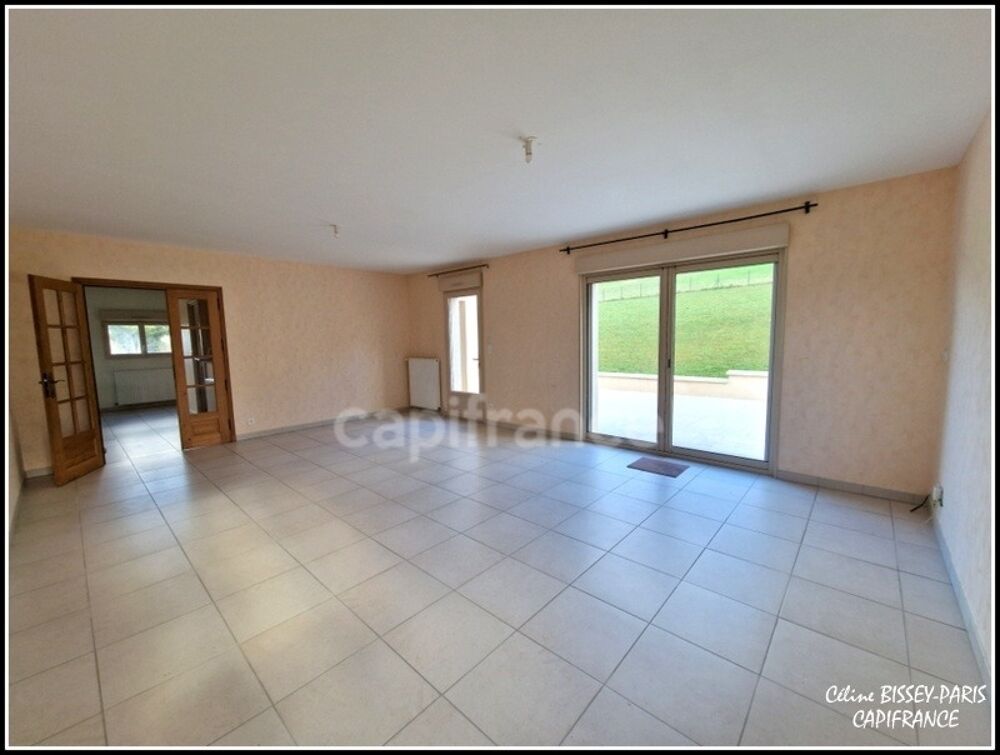 Pavillon Moderne à vendre 5 pièces, 4 chambres, 2 salle d'eau, 1 salle de bain, Sous-Sol 4 voitures, Terrain 3920 M2 AUXERRE (89