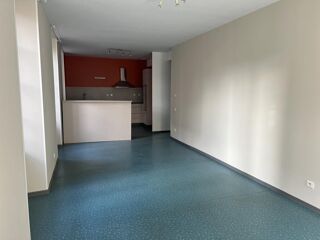  Appartement à louer 4 pièces 90 m²