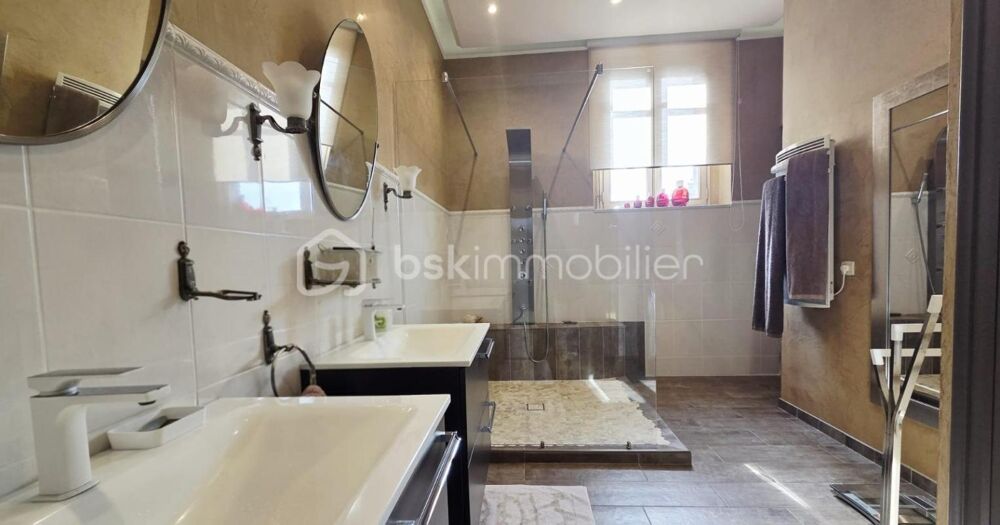� vendre  Propri�t�/ch�teau Beauc� (35133)