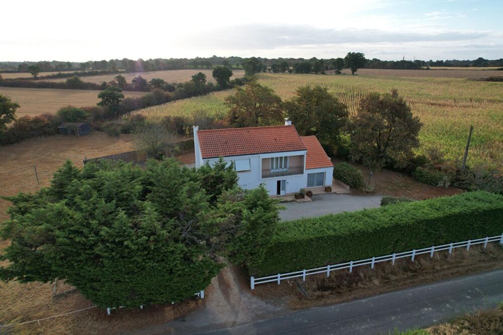 Vente Maison MAISON SAINT HILAIRE DE CHALÉONS 44680 - 185 M² - 4 CHAMBRES - BUDGET 285 000  HAI Saint hilaire de chaleons
