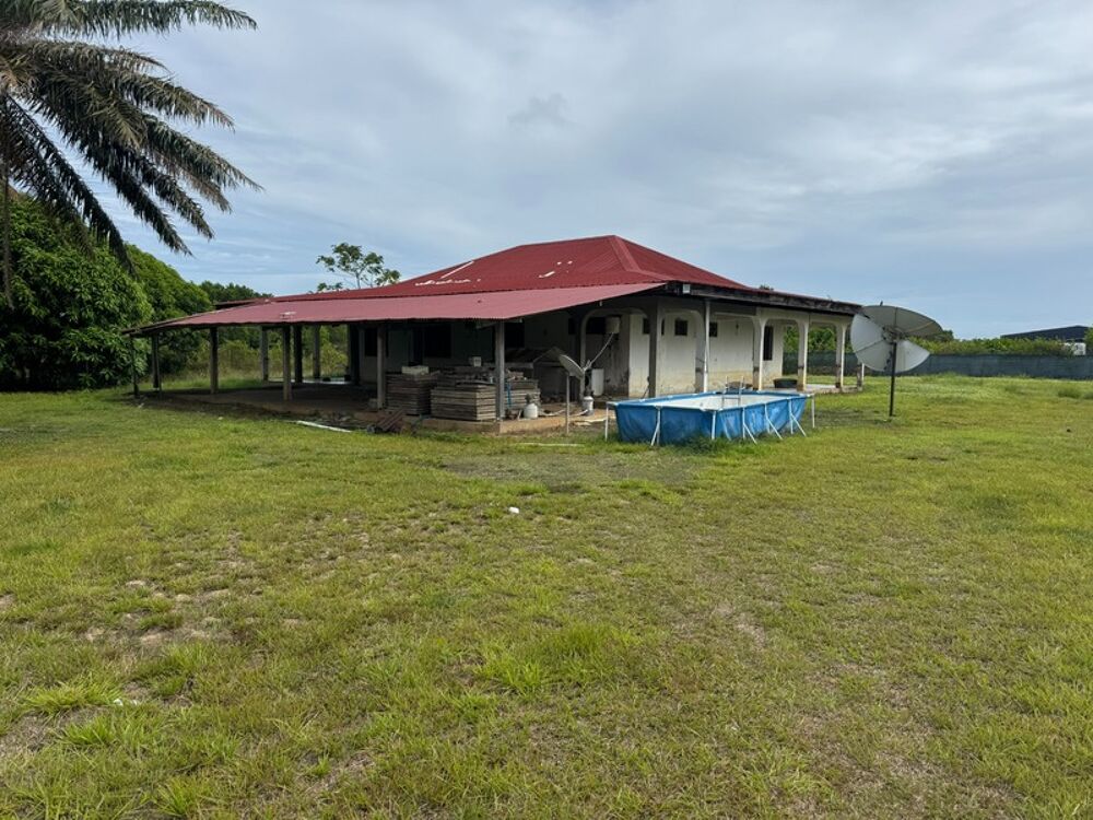 Vente Maison Exceptionnelle Maison a rénover sur une parcelle de 5000 m2 bord de RN1 Macouria Macouria