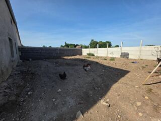 Remise / Grange à vendre 1 pièce 145 m² Saint remy en rollat