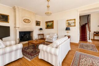  Propriété/château à vendre 11 pièces 370 m²
