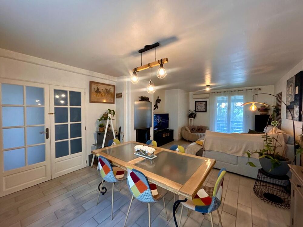 A vendre, maison familiale de plain-pied de 181 m² a Mensignac 24350