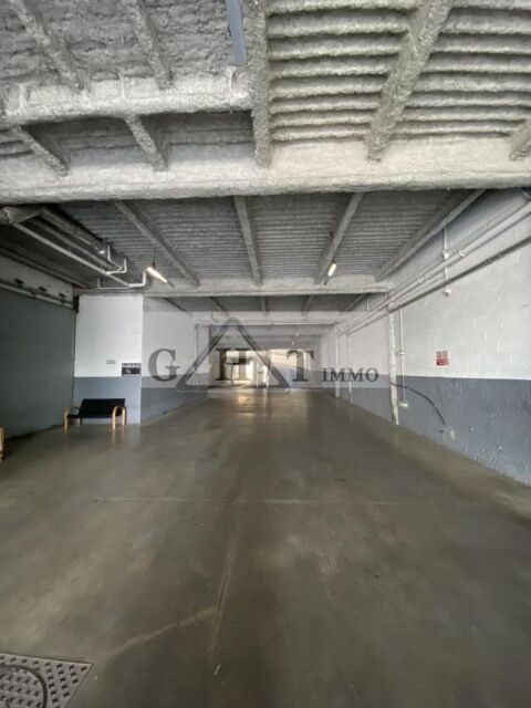 A LOUER ENTREPOT SAINT MAUR DES FOSSES 4875 94100 Saint maur des fosses