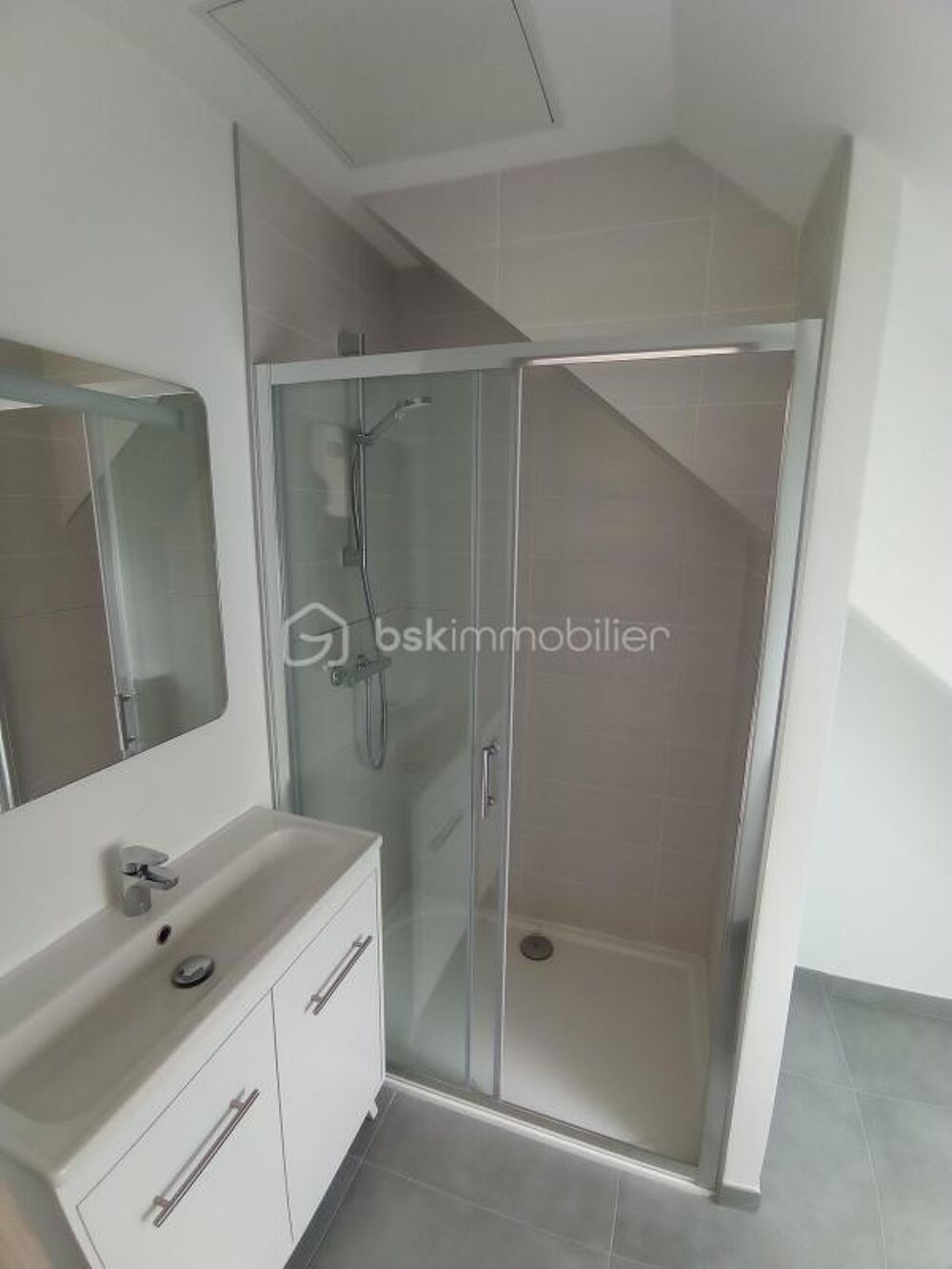 Vente Duplex/Triplex DANS MAISON RESTAUREE, VOTRE APPART. T2 DUPLEX EN DERN. ETAGE DE 2022, DANS UN CADRE AU CALME! Chemaudin