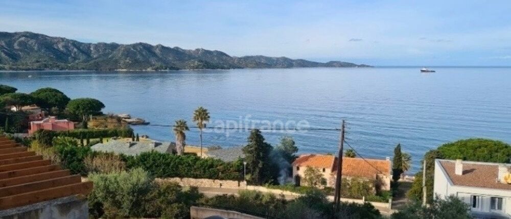 Vue mer panoramique sur le golfe de Saint-Florent  Appartement T3 avec loggia, cave et parking