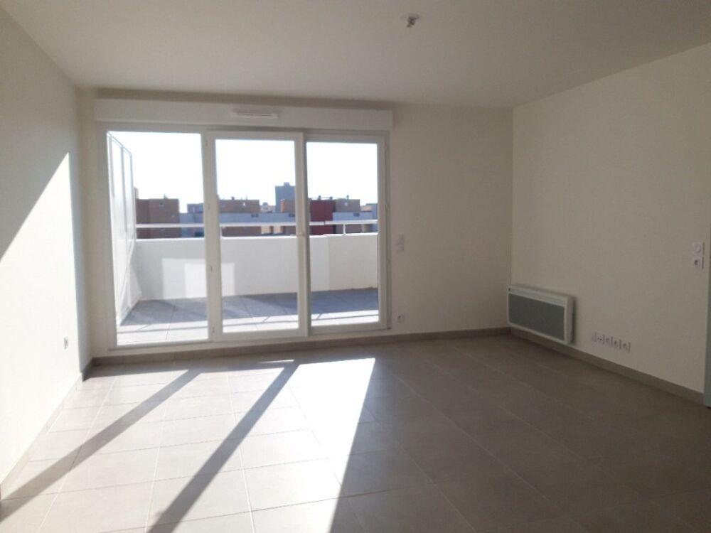 Location Appartement T2 avec terrasse et parking à MIRAMAS Miramas
