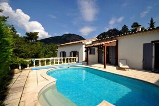 Maison 5 pièces 143 m² · à Castellane · 143 m² · 390 000 €