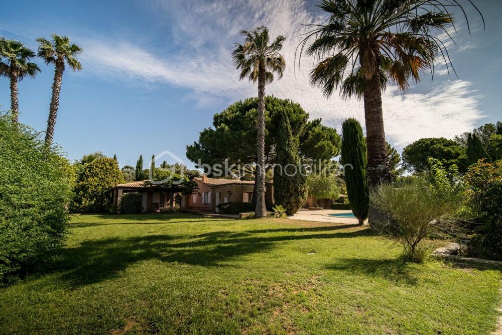 � vendre  Propri�t�/ch�teau La Cadi�re-d'Azur (83740)