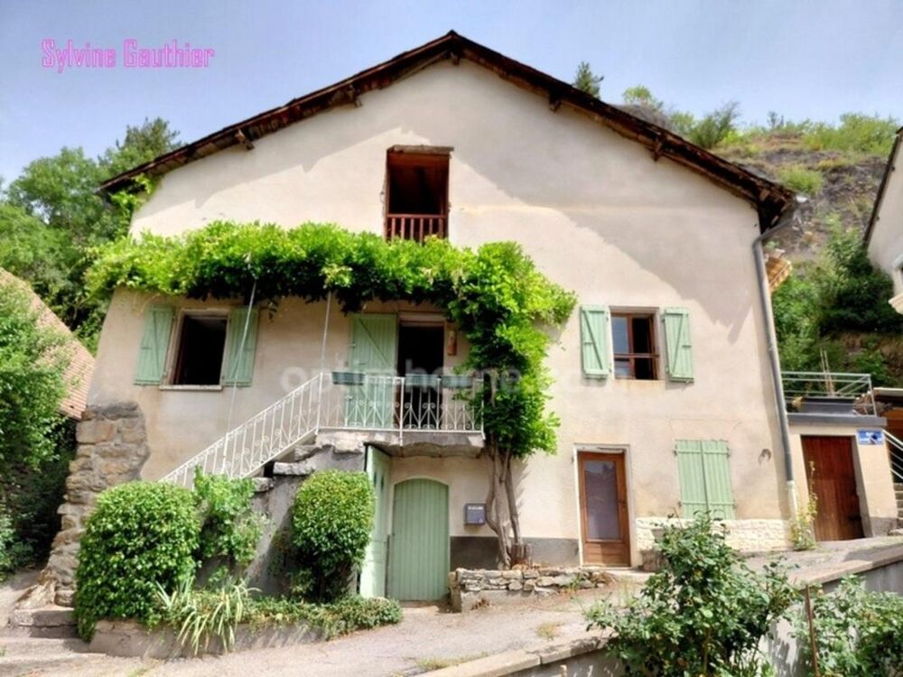Maison 7 pièces 133 m² · à La Roche des Arnauds · 133 m² · 207 000 €