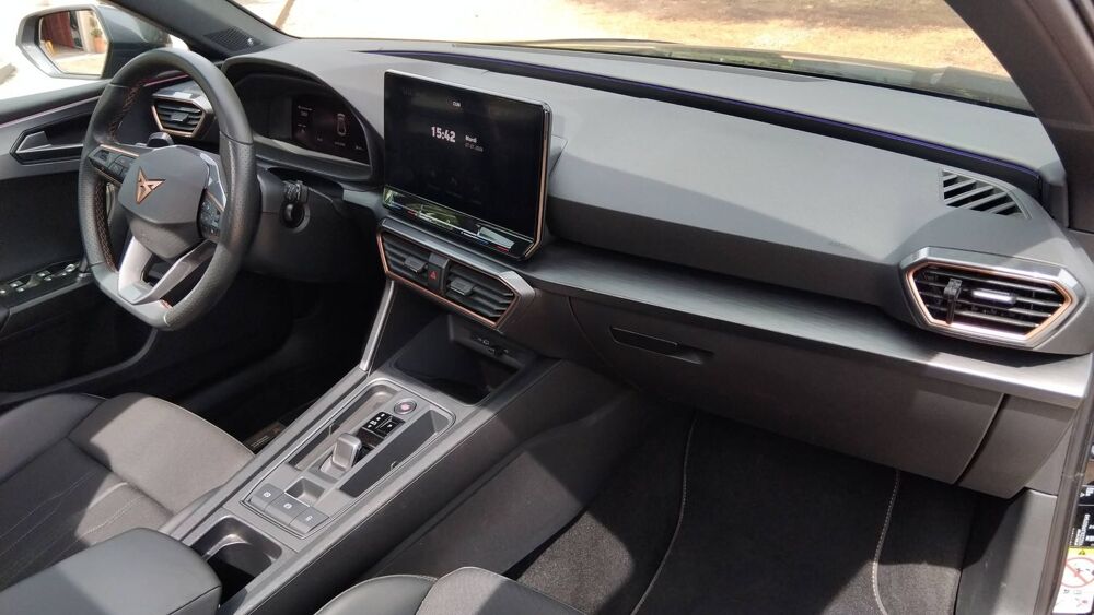 Leon 1.5 eTSI 150 Mild Hybrid DSG7 V - Automatique Toit ouvrant 2023 occasion 45360 Chatillon Sur Loire