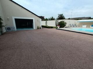  Maison  vendre 8 pices 311 m