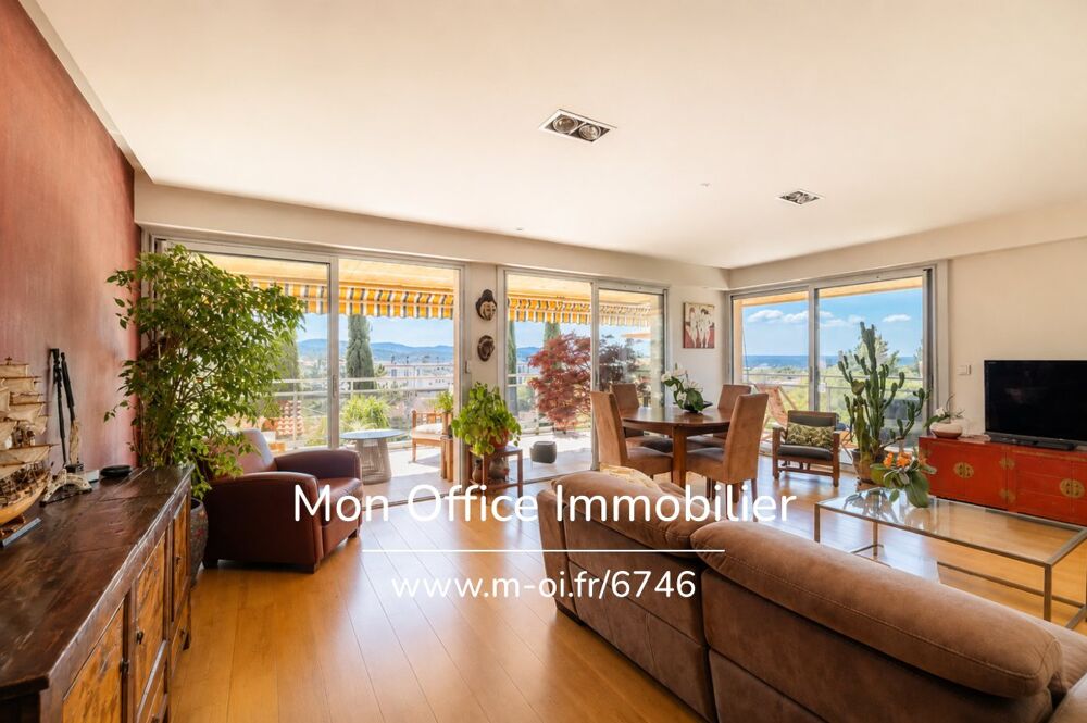 Référence : 7051-ABO. - Appartement 4 pièces, dernier étage avec grande terrasse et cave