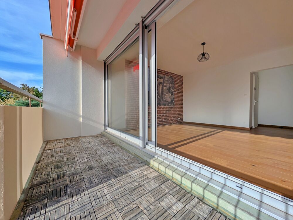 Vente Appartement Dpt Haut-Rhin (68), Attique à vendre, appartement T2 de 55,42 m²  :  Bel appartement en Dernier Étage avec Balcon couvert Orient Saint louis