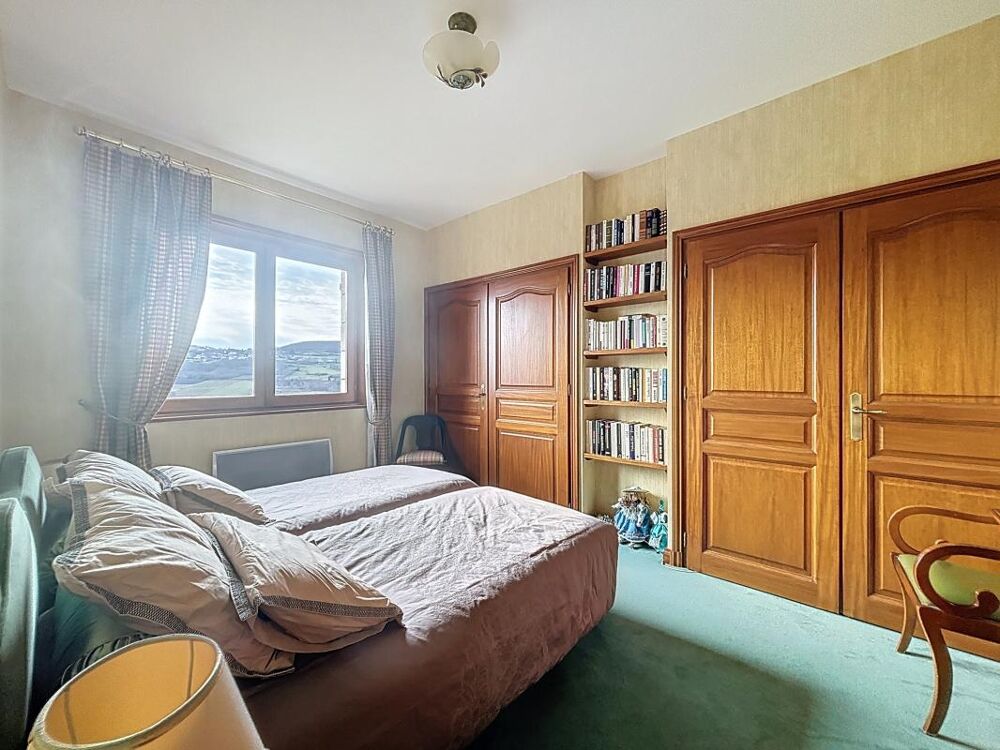 � vendre  Villa La Roche-Blanche (63670)