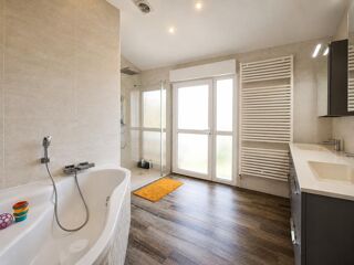  Maison à vendre 8 pièces 210 m²