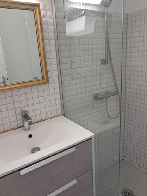  Appartement  louer 1 pice 40 m