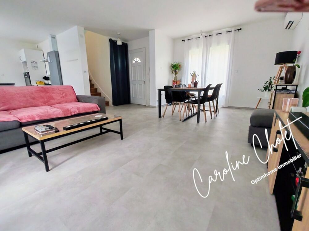 Vente Maison Maison 79 m² avec garage et piscine ST MERDARD DE GUIZIERES Saint medard de guizieres
