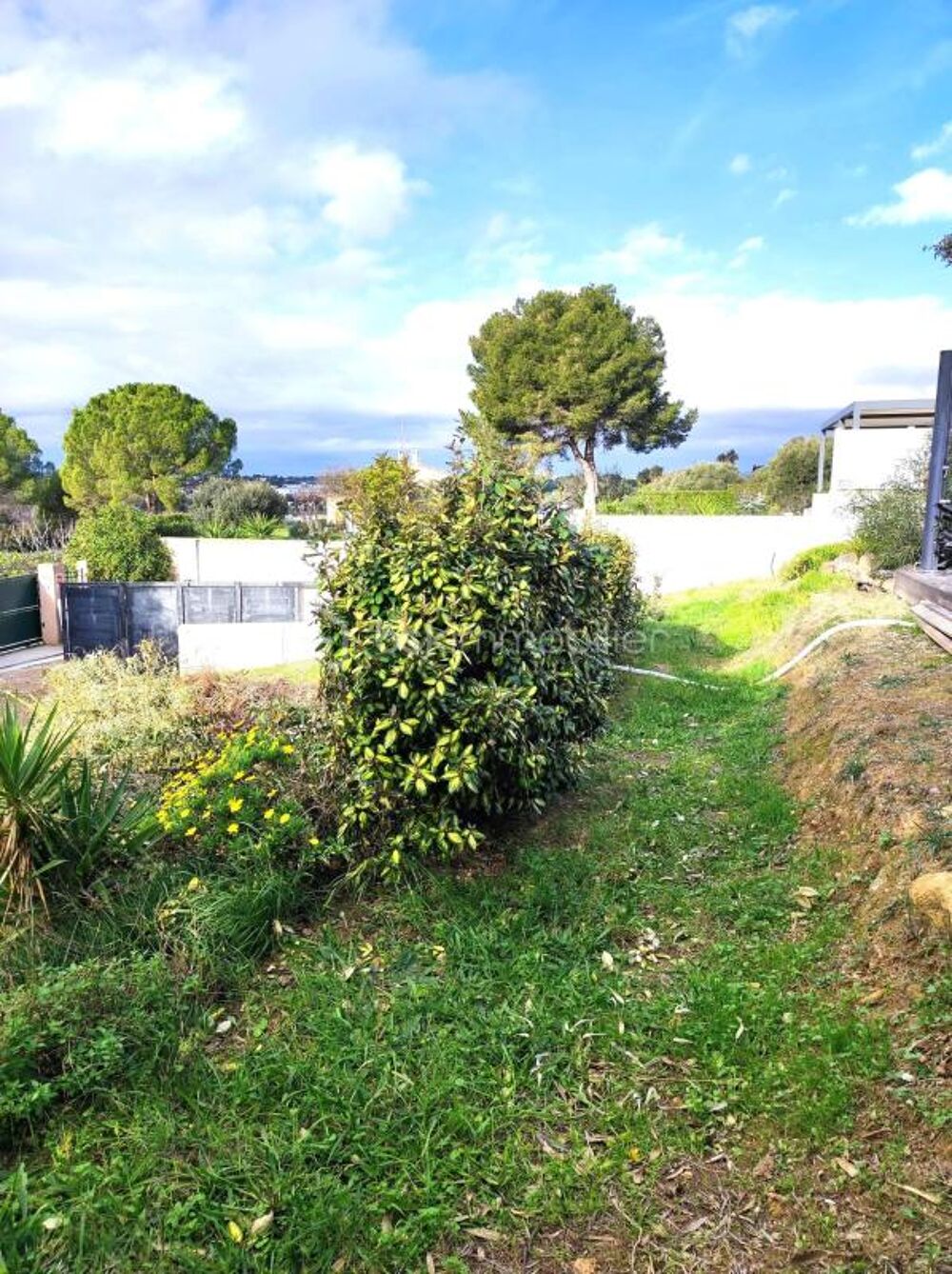 Vente Terrain Mèze, secteur gendarmerie terrain constructible de 330 m² Meze