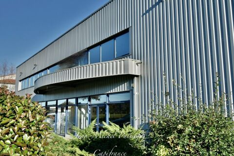 A louer &agrave; SAINT GAUDENS (31), Local Commercial et Industiel de 2400m2 Terrain de 3880m2 9000 31800 Saint gaudens