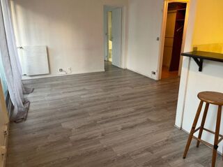  Appartement à louer 2 pièces 42 m²