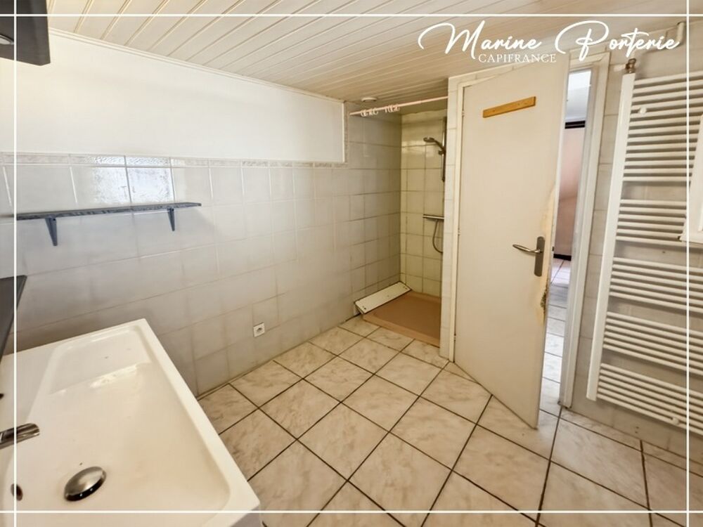 ? EXCLUSIVITÉ  Maison de ville avec 2 garages et balcons à Auch