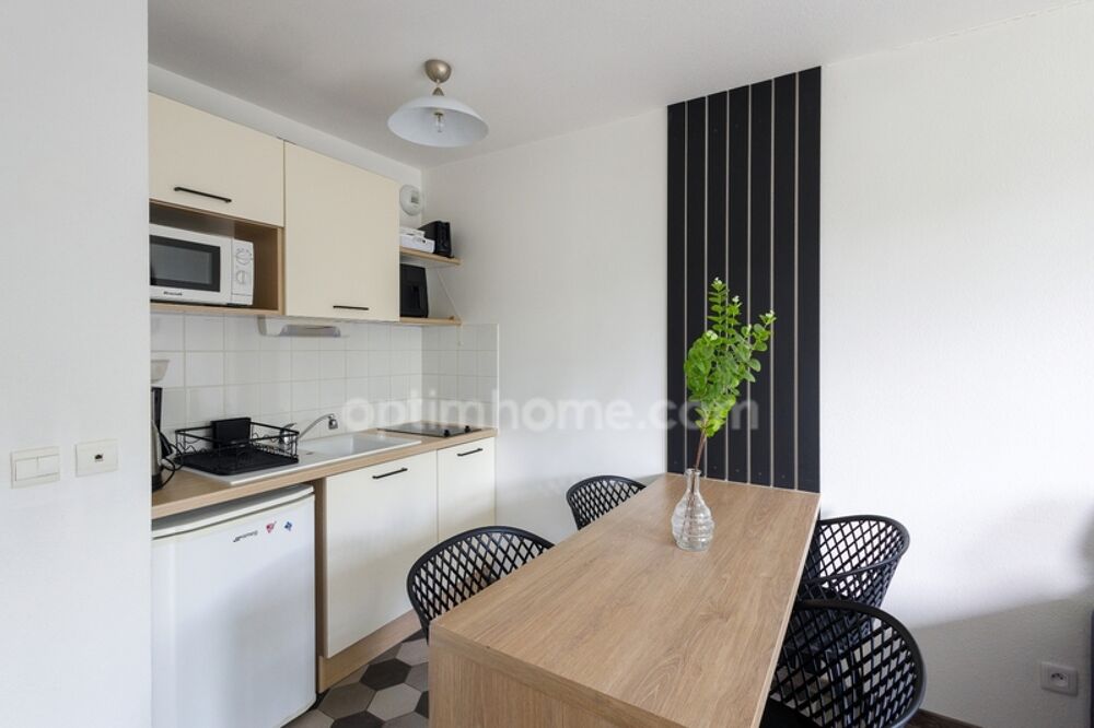 Proximité immédiate de Honflur - Appartement T2 - 31.50 m2 - 1 chambre - Terrasse - 1er et dernier étage sans ascenseur - Parkin