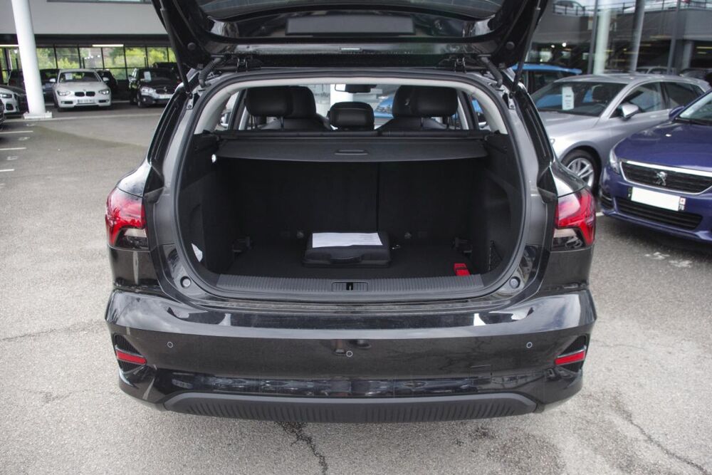 MG5 61kWh AUTONOMIE 156 LUXURY 2023 occasion 78240 Chambourcy