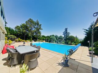 Vente Maison Givry (71) Maison à vendre de 250.43 m² - 6 pièces - terrain de 3 373 m² piscine ! Givry