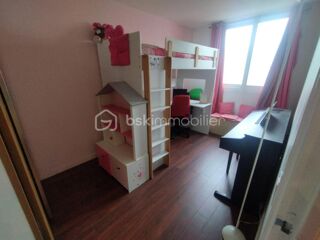  Appartement � vendre 5 pi�ces 82 m�