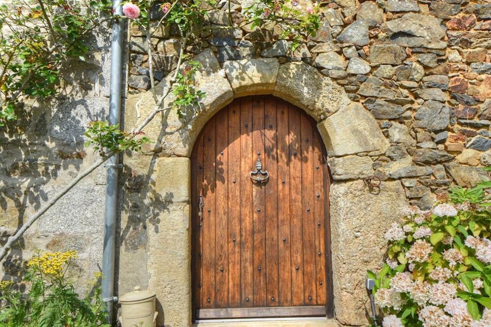 Vente Maison Maison  de caractère, 9 pièces, 218 m2, avec bois La roche jaudy