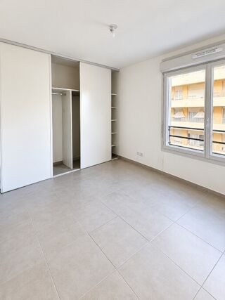  Appartement à louer 2 pièces 44 m²