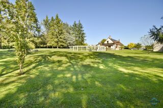  Maison  vendre 8 pices 229 m