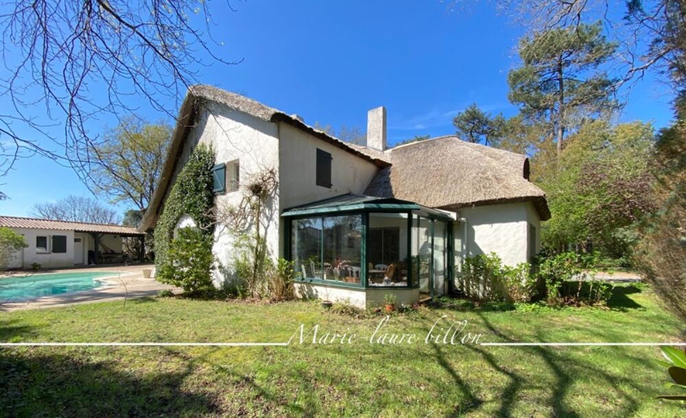 Maison à vendre 6 pièces NOTRE DAME DE RIEZ (85), 200 m2 habitable, 4960 m2 de terrain, piscine et annexes