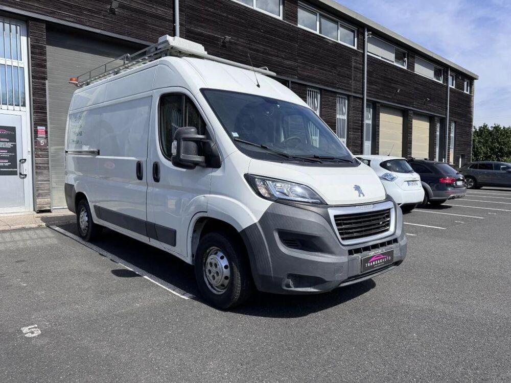 Boxer VITRE 335 L2H2 2.0 BLUEHDI 130 S&S 2017 occasion 77250 Moret Loing Et Orvanne