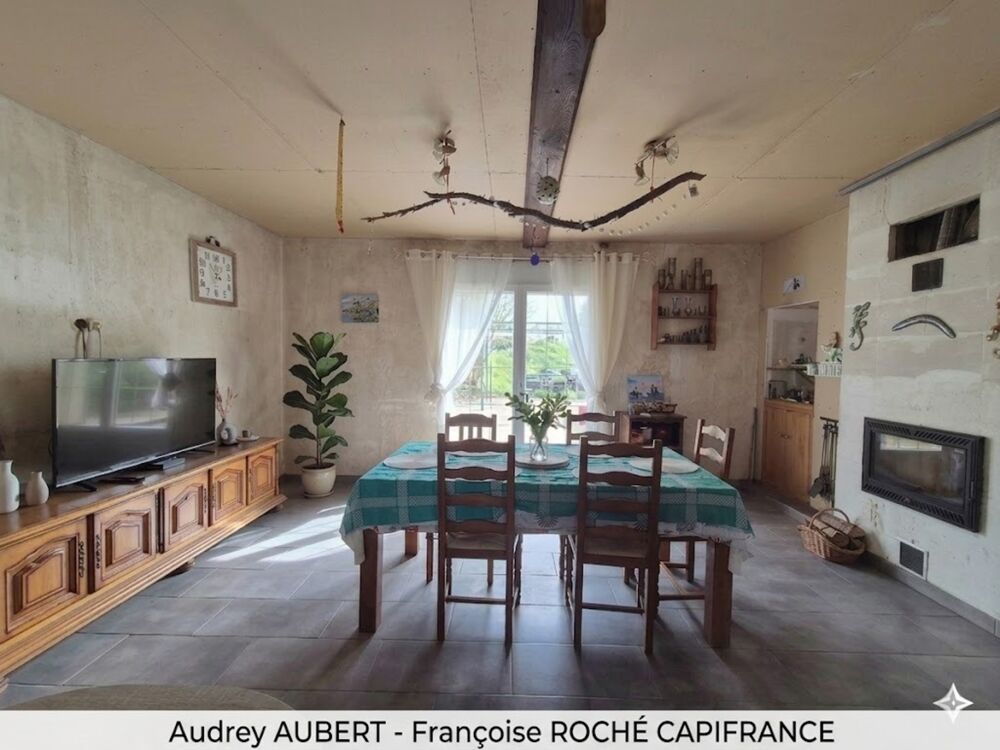 Vente Maison Maison à vendre 8 pièces TONNAY BOUTONNE (17) Tonnay boutonne
