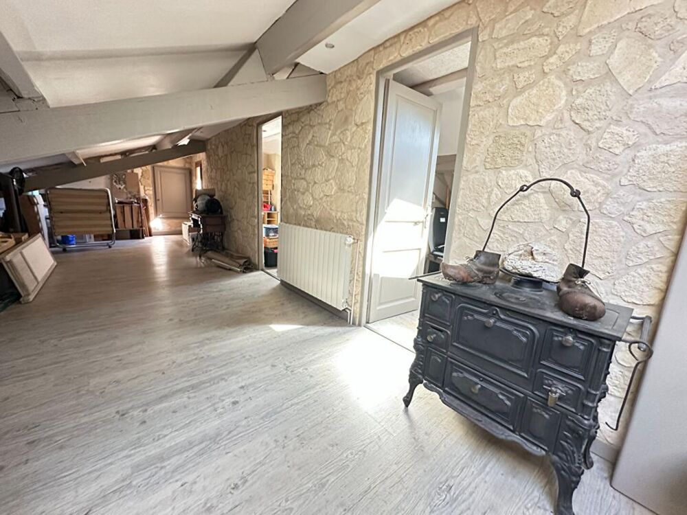 � vendre  Maison Lauris (84360)