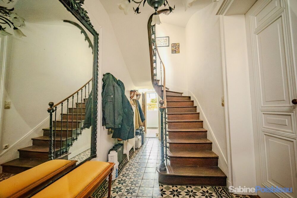 Vente Maison Maison à vendre à Saumur 49400 - centre ville - 4 ou 5 chambres - 171 m² Habitable - Dépendance - Jardin Saumur