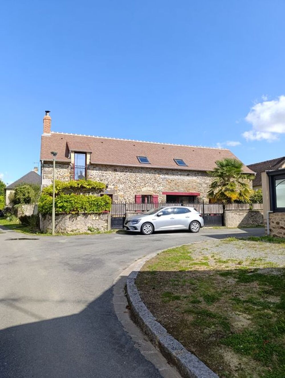 Location Maison Maison de 117m2 à louer sur Sougé-le-Ganelon Souge le ganelon