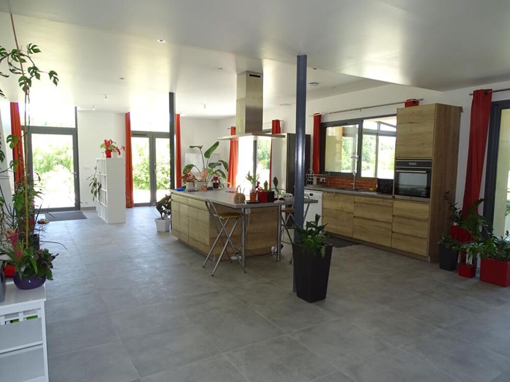Maison Sainte Orse 4 pièce(s) 195 m2
