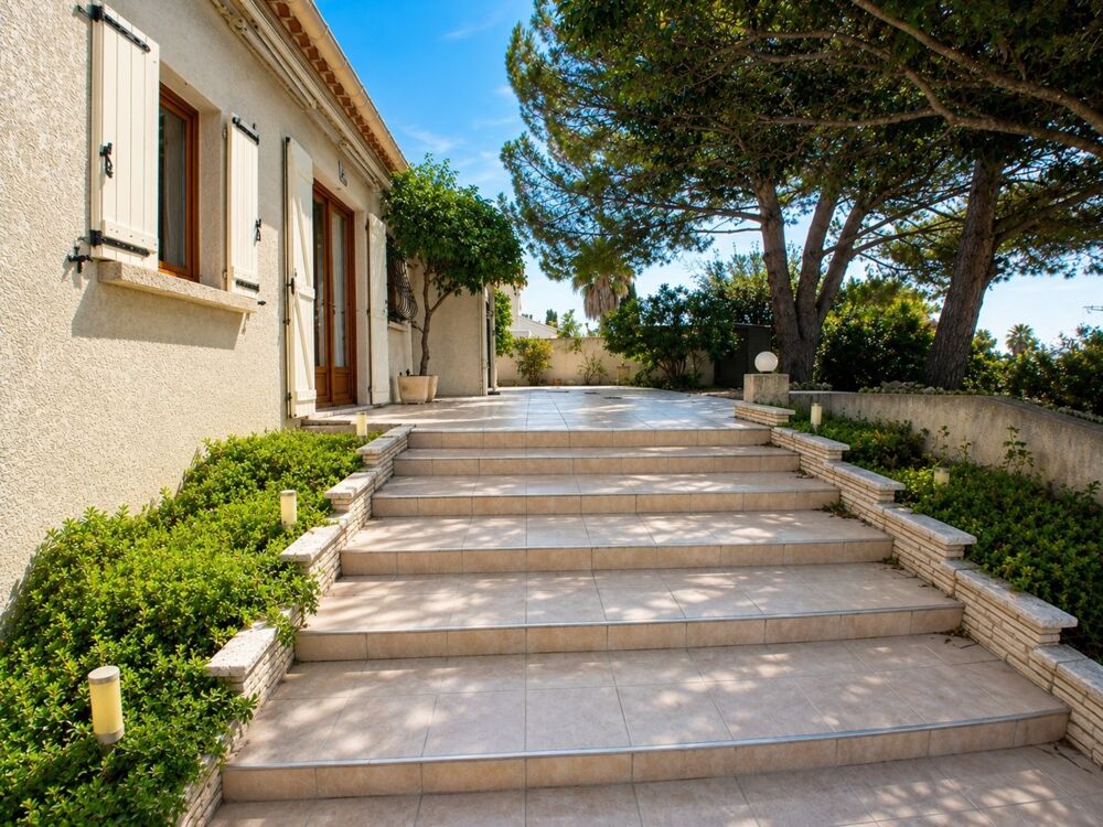 Vente Villa Villa méditerranéenne de plain-pied – 4 chambres – Studio indépendant – Piscine – Grand terrain arboré – Puisserguier