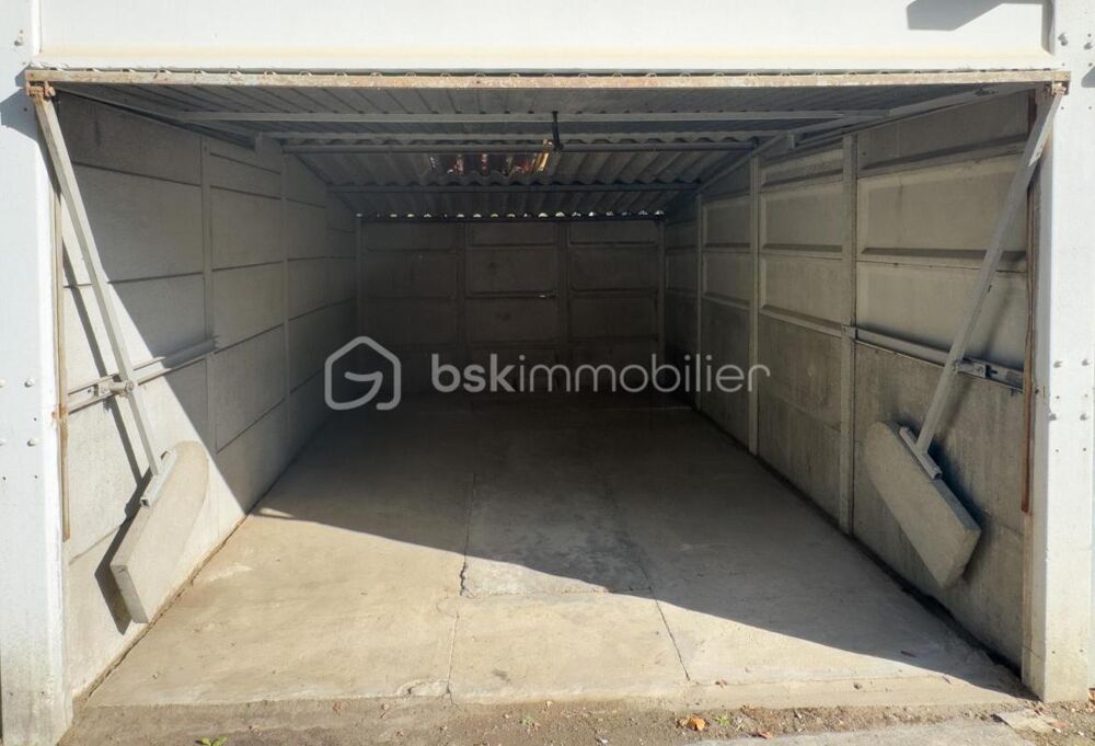 Vente Parking/Garage Grand BOX de 16,5 m² proche résidences et RER Massy-Palaiseau ! Palaiseau