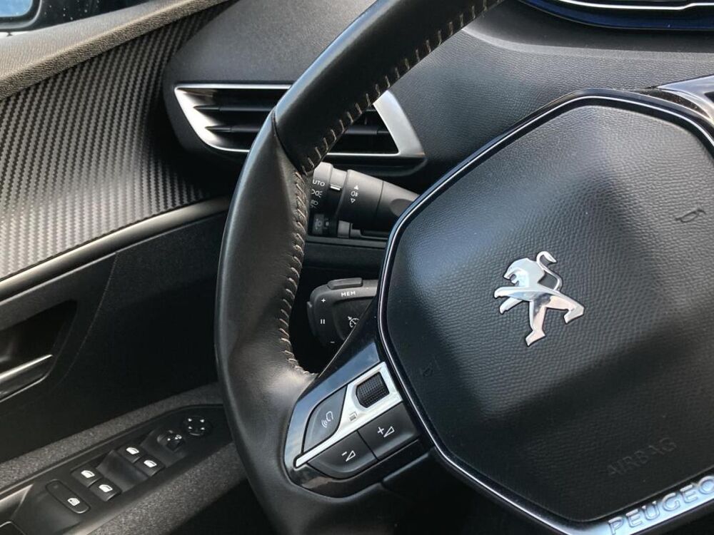 3008 1.2i 130 CH FINITION Active Pack - SUIVI PEUGEOT ORIGINE FRA 2021 occasion 14650 Carpiquet