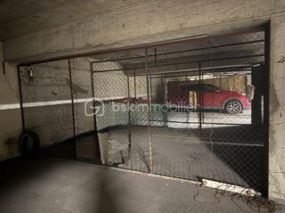  Parking / Garage  vendre 18 m