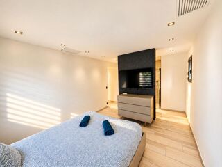 Vente Villa Villa contemporaine 7 pièces avec piscine et appartement indépendant - Tour de Mare, Fréjus Frejus
