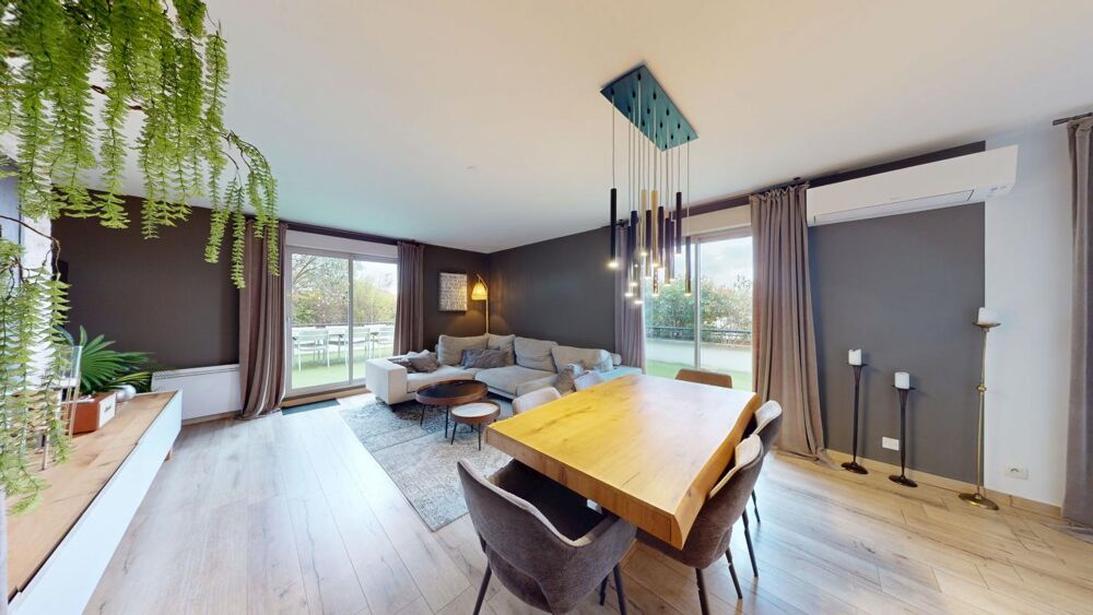 Vente Appartement À Vendre - Appartement RARE ROOF TOP avec Grande Terrasse & Double Box Sous-Sol Toulouse