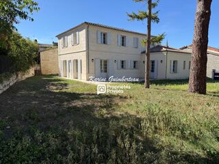  Propriété/château à vendre 8 pièces 270 m²